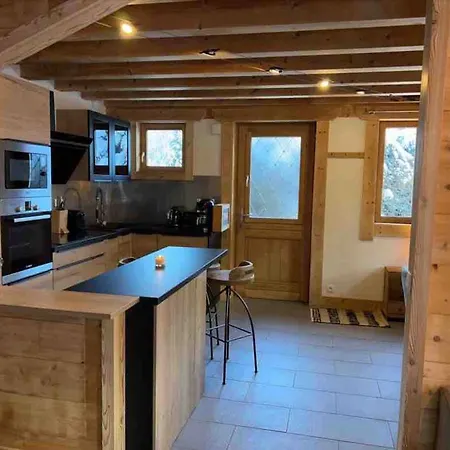 Chamlomy Chalet